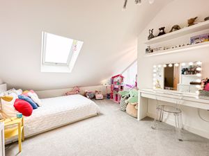 Photo 17- click for photo gallery